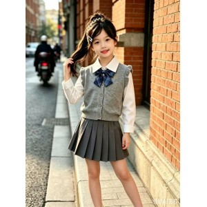 OT女童三件套无袖针织衫搭配白衬衫搭配百褶裙