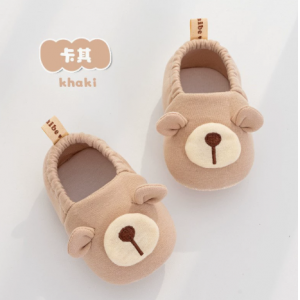 Oto&ntilde;o e invierno los Beb&eacute;s aprenden a caminar zapatos con suelas blandas los zapatos ense&ntilde;an temprano a los cachorros lindos los zapatos transpirables y limitados HY - 2441